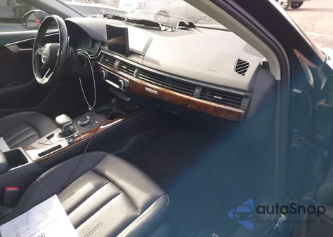 2019 Audi A4 45 Premium z USA, uszkodzony, nr VIN WAUDNAF48KN008031